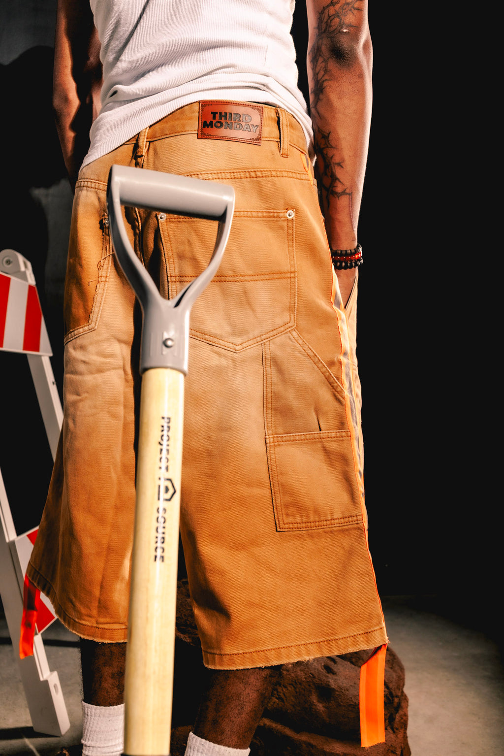 HI-VIS CARPENTER SHORTS